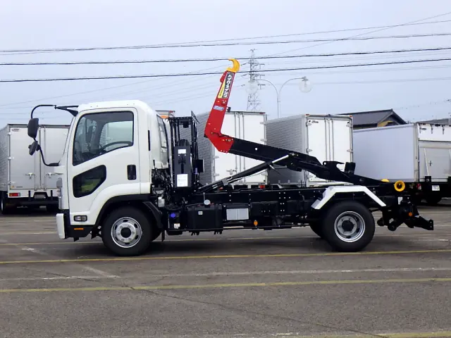 UD コンドル 2RG-BRR90S1(2WD)の写真4