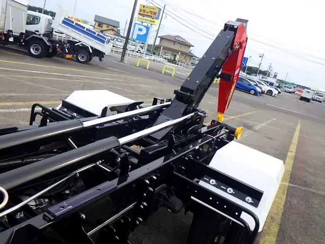 UD コンドル 2RG-BRR90S1(2WD)の写真10