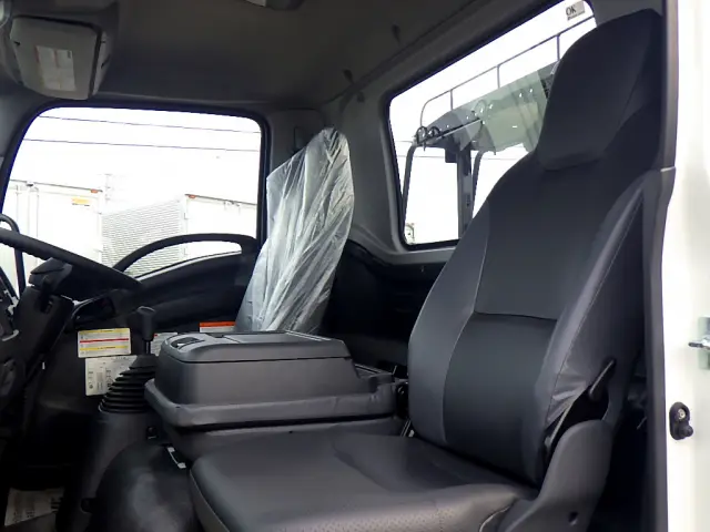 UD コンドル 2RG-BRR90S1(2WD)の写真12