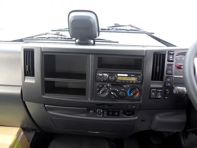 UD コンドル 2RG-BRR90S1(2WD)の写真13