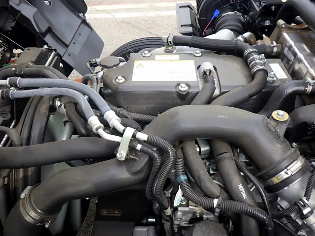 UD コンドル 2RG-BRR90S1(2WD)の写真22