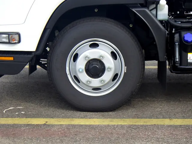 UD コンドル 2RG-BRR90S1(2WD)の写真26