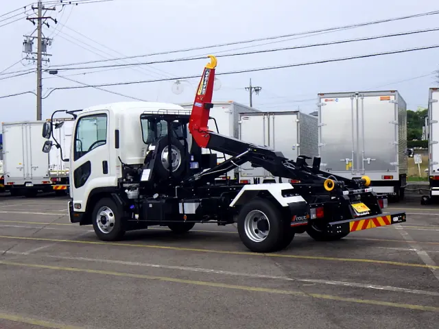 UD コンドル 2RG-BRR90S1(2WD)の写真29