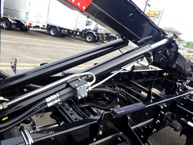 UD コンドル 2RG-BRR90S1(2WD)の写真31