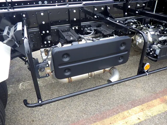 UD コンドル 2RG-BRR90S1(2WD)の写真40