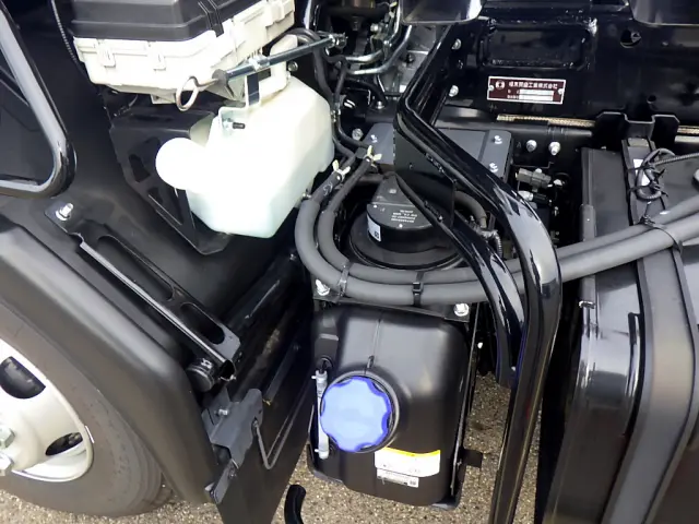 UD コンドル 2RG-BRR90S1(2WD)の写真42