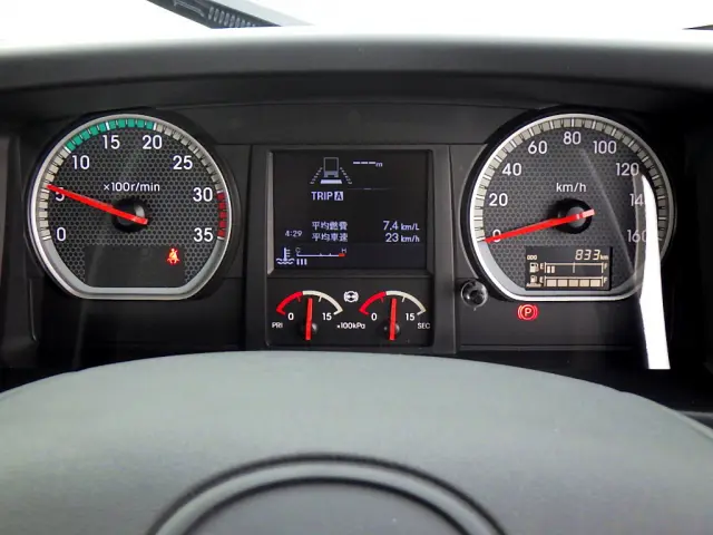 UD コンドル 2RG-BRR90S1(2WD)の写真46