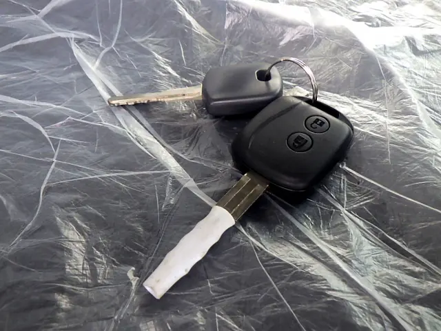 UD コンドル 2RG-BRR90S1(2WD)の写真47