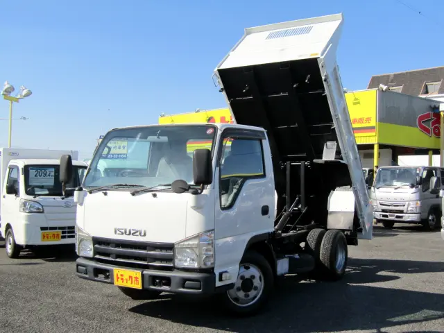 いすゞ エルフ BKG-NKR85AD(2WD)の写真1