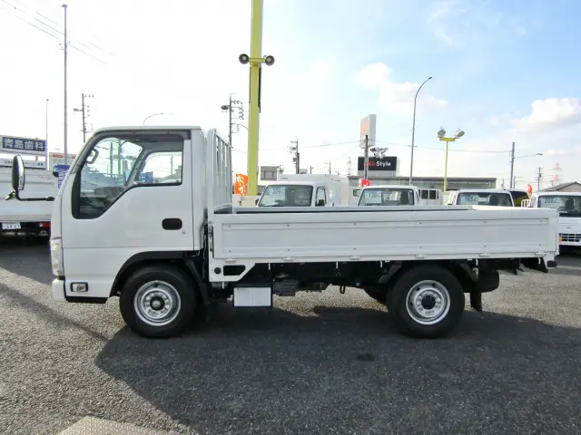 目立つキズや看板アトなどもなくキレイな状態を保ったおススメの1台☆|マツダ タイタン TRG-LHR85A(2WD)の写真3