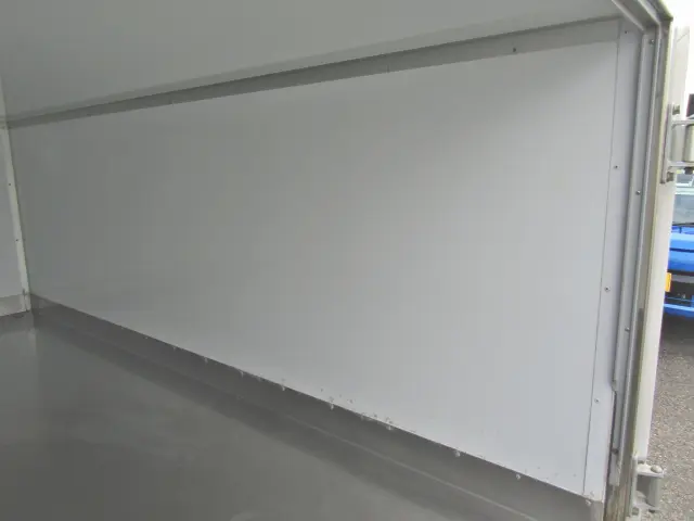 荷箱内面右側|日産 アトラス CBF-SQ2F24(2WD)の写真8