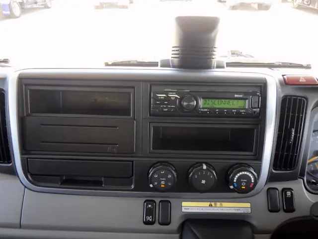 三菱 キャンター 2RG-FEB80(2WD)の写真13