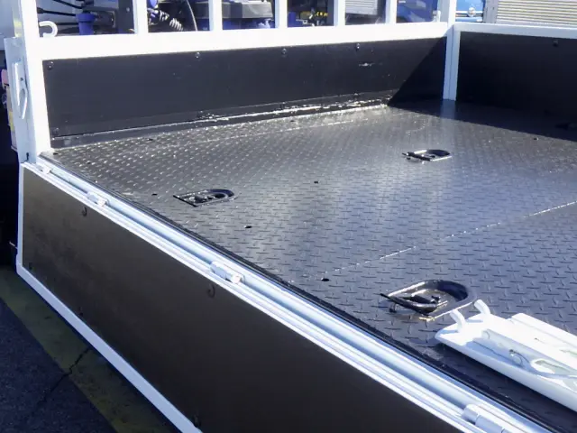 三菱 キャンター TKG-FEC90(2WD)の写真10