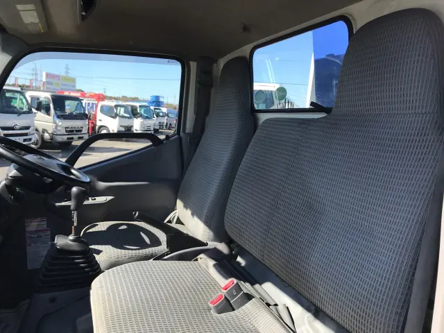 トヨタ ダイナ TKG-XZU650(2WD)の写真11