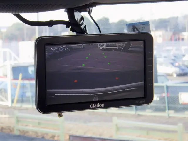 日野 プロフィア QKG-FH1ANAG(2WD)の写真16