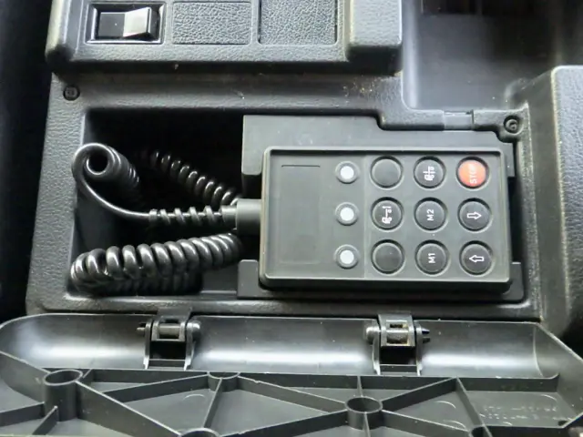 日野 プロフィア QKG-FH1ANAG(2WD)の写真18