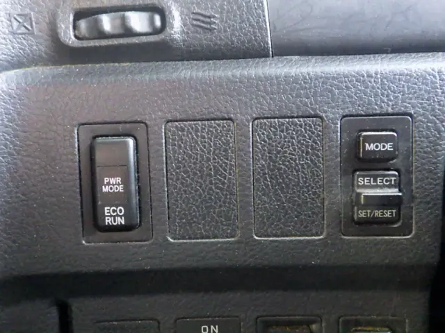 日野 プロフィア QKG-FH1ANAG(2WD)の写真20