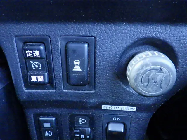 日野 プロフィア QKG-FH1ANAG(2WD)の写真22