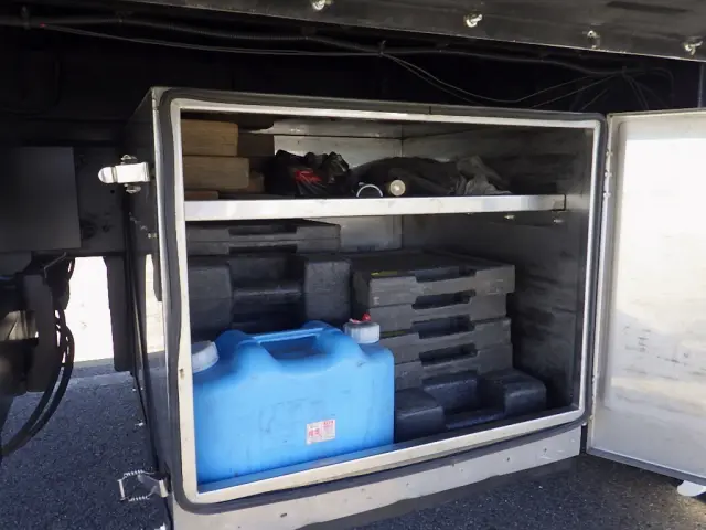 日野 プロフィア QKG-FH1ANAG(2WD)の写真47