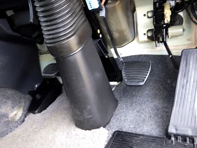 いすゞ ギガ QPG-CYJ77B(8x4)の写真26