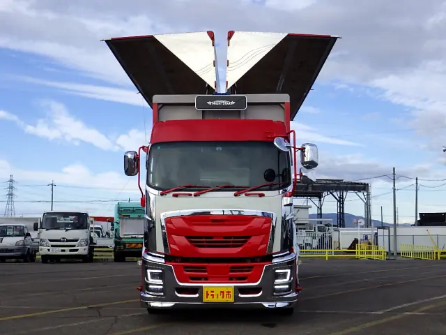 いすゞ ギガ QPG-CYJ77B(8x4)の写真35