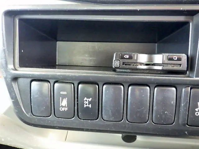 日野 デュトロ TPG-XZC610T(2WD)の写真19