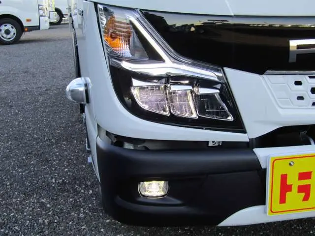 三菱 キャンター 2RG-FBA60(2WD)の写真3