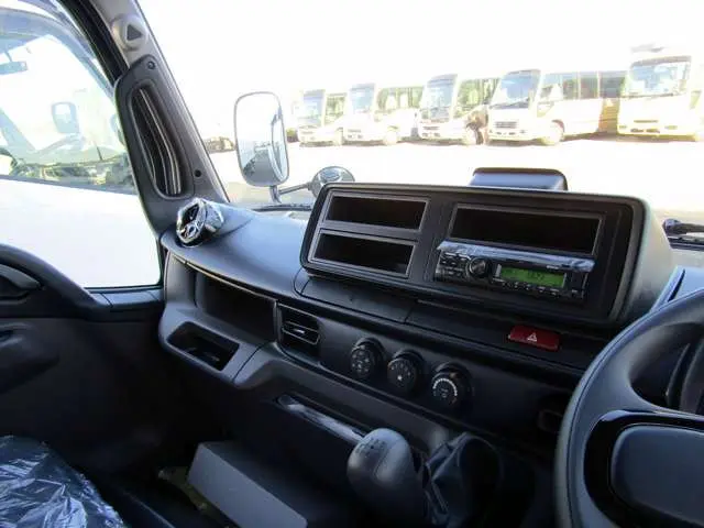 三菱 キャンター 2RG-FBA60(2WD)の写真16