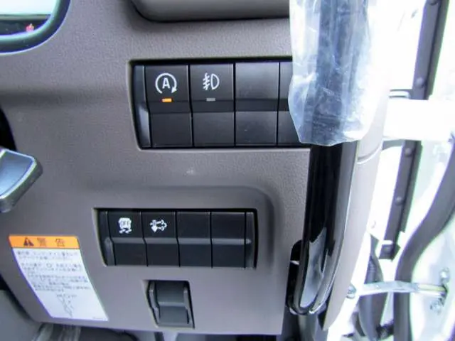 三菱 キャンター 2RG-FBA60(2WD)の写真21