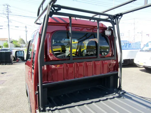 荷台には作業灯も設置♪夜間のお仕事やアウトドアで活躍してくれるアイテムです♪|ダイハツ ハイゼットトラック 3BD-S510P(4WD)の写真11