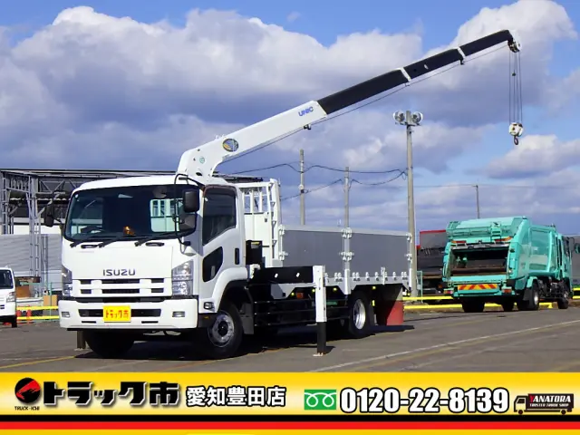 いすゞ フォワード LKG-FTR90S2(2WD)の写真1