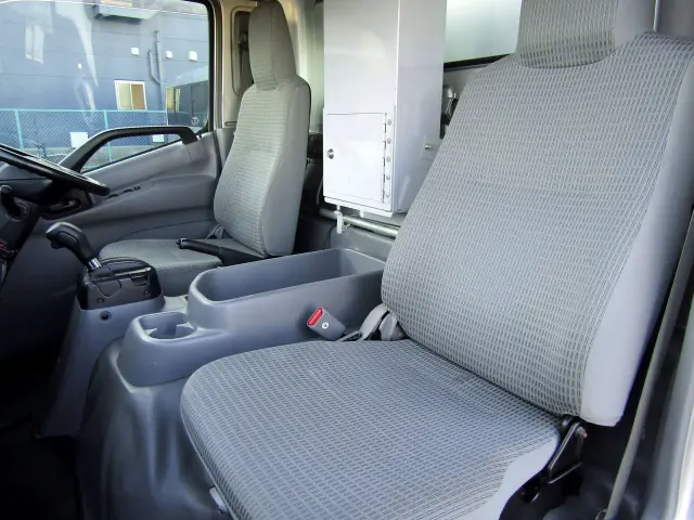 日野 デュトロ TKG-XZU700M(2WD)の写真7