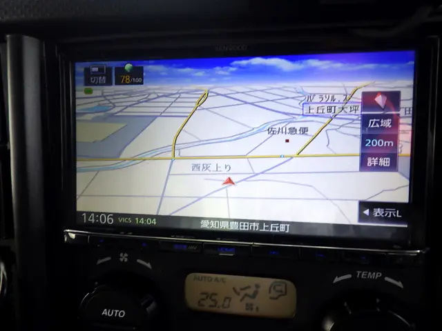 いすゞ フォワード 2RG-FRR90T2(2WD)の写真15