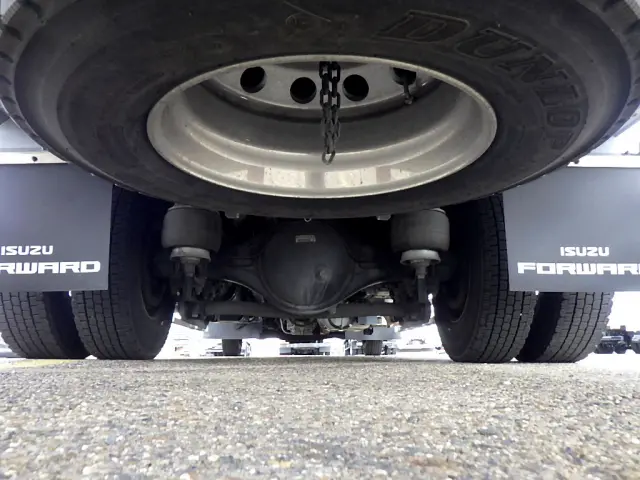 いすゞ フォワード 2RG-FRR90T2(2WD)の写真33