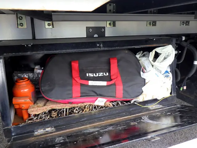 いすゞ フォワード 2RG-FRR90T2(2WD)の写真37