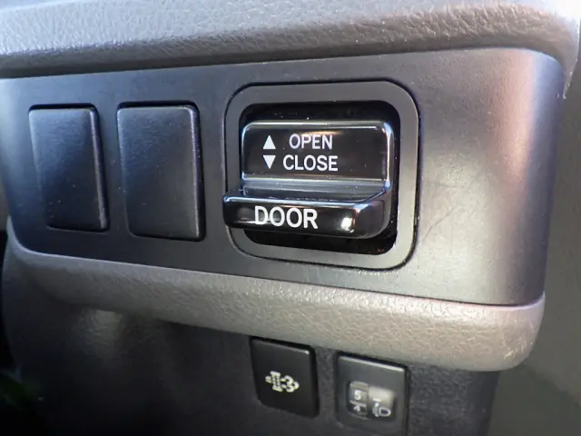 日野 リエッセⅡ SPG-XZB60M(2WD)の写真25