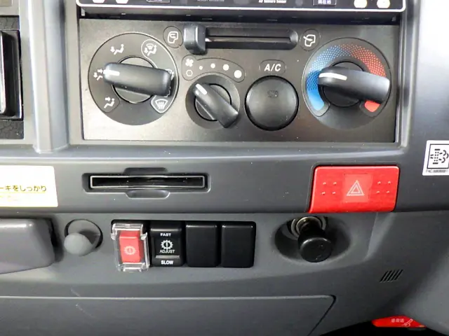 いすゞ エルフ TKG-NPR85AR(2WD)の写真20