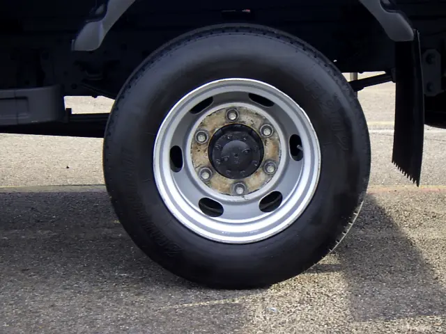 いすゞ エルフ TKG-NPR85AR(2WD)の写真26