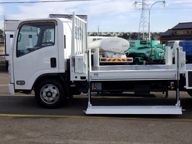 いすゞ エルフ TKG-NPR85AR(2WD)の写真35