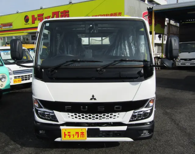 3000ccのディーゼルエンジンに5MTを搭載☆フル積載でも元気よく走ってくれます♪|三菱 キャンター 2RG-FBA20(2WD)の写真3