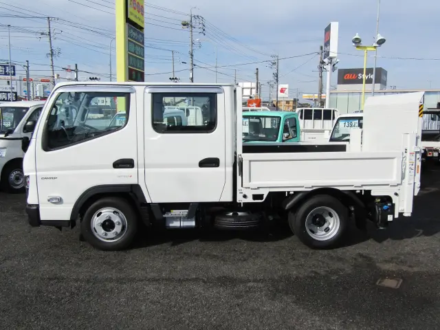 もちろん目立つキズや看板アトなどもなくキレイな状態を保ったおススメの1台☆|三菱 キャンター 2RG-FBA20(2WD)の写真4