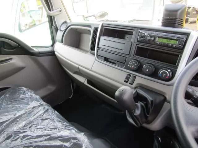 三菱 キャンター 2RG-FBA20(2WD)の写真18