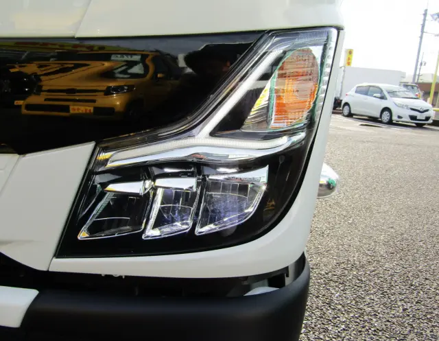 三菱 キャンター 2RG-FBA20(2WD)の写真30