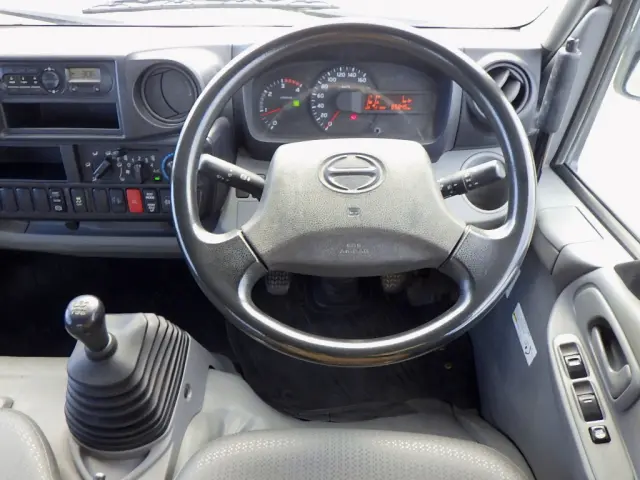 日野 デュトロ TKG-XZU620T(2WD)の写真15