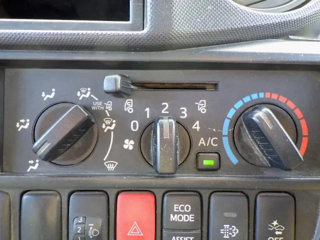 日野 デュトロ TKG-XZU620T(2WD)の写真20