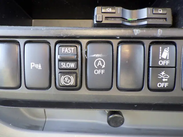 日野 デュトロ 2RG-XZC655M(2WD)の写真19