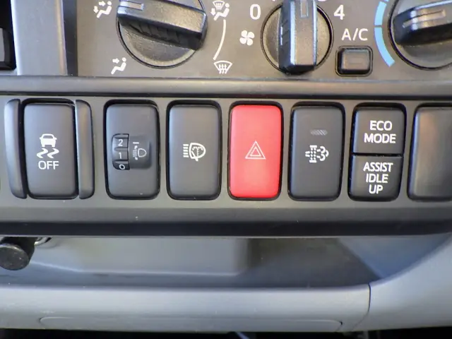 日野 デュトロ 2RG-XZC655M(2WD)の写真20