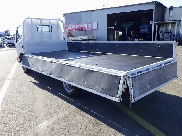 日野 デュトロ 2RG-XZC655M(2WD)の写真37