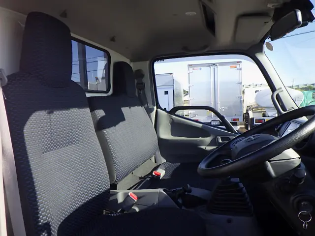 日野 デュトロ 2RG-XZC655M(2WD)の写真46