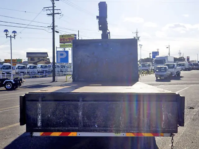 いすゞ フォワード 2RG-FTR90U2(2WD)の写真6